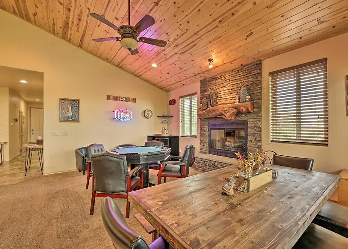 Deck & Views: Dog-friendly In Show Low!